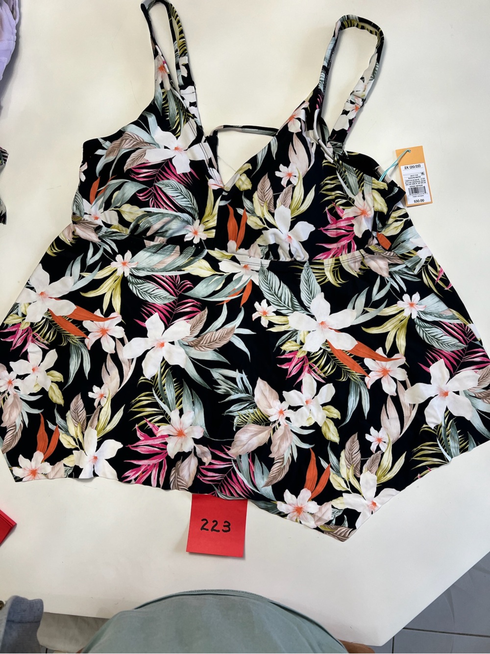 Tropical Floral Women's Shorts in Black